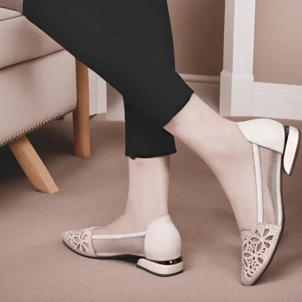 Sapato Confort Florença – Detalhes em Renda e Strass